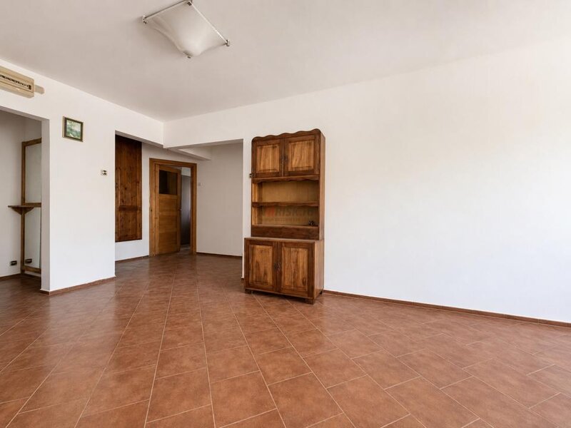 Gorjului, renoveaza-l pe gustul tau, 3 camere, 84,3 mp utili, metrou Gorjului la 2 minute.