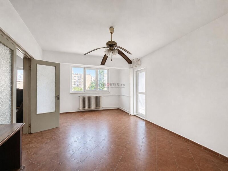 Gorjului, renoveaza-l pe gustul tau, 3 camere, 84,3 mp utili, metrou Gorjului la 2 minute.